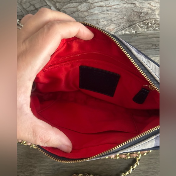 COACH POPPY QUILTED SIGNATURE C DENIM FLIGHT BAG EUC - Picture 2 of 7